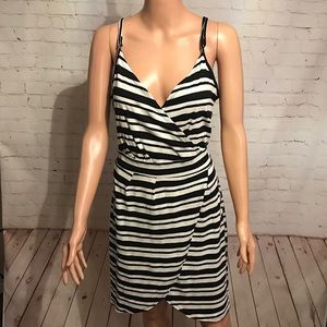 Universal Thread black & white stripped dress size small
